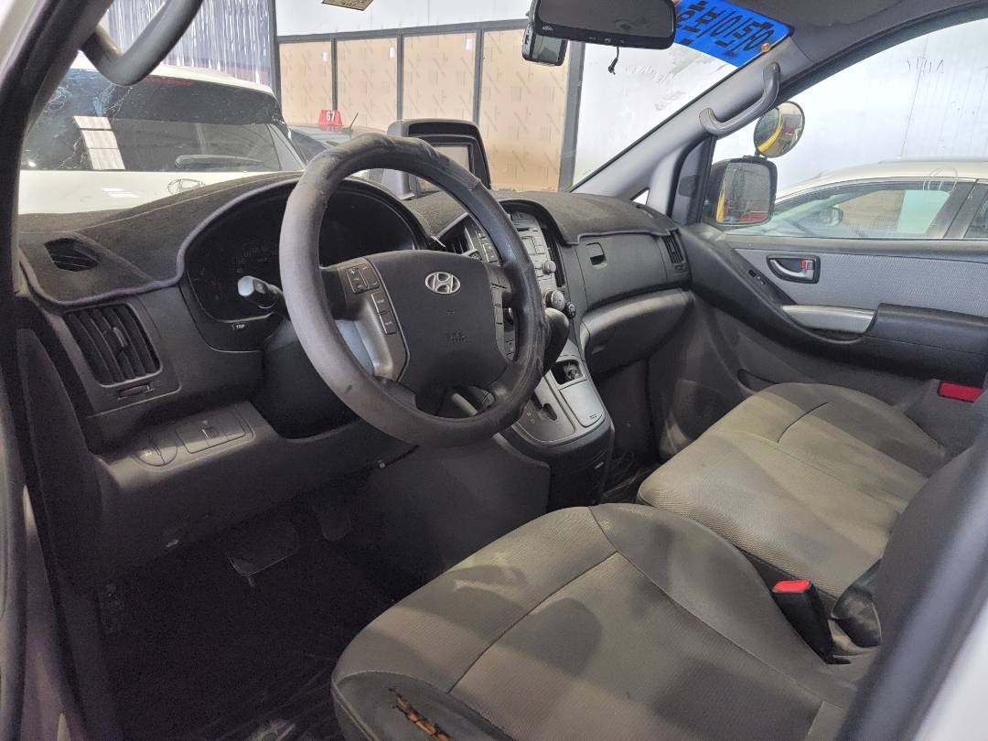 2011 HYUNDAI GRAND STAREX — 116227 KM — Lot JBCU395258 — Main - Marhaba Auctions Used Cars - Image 9