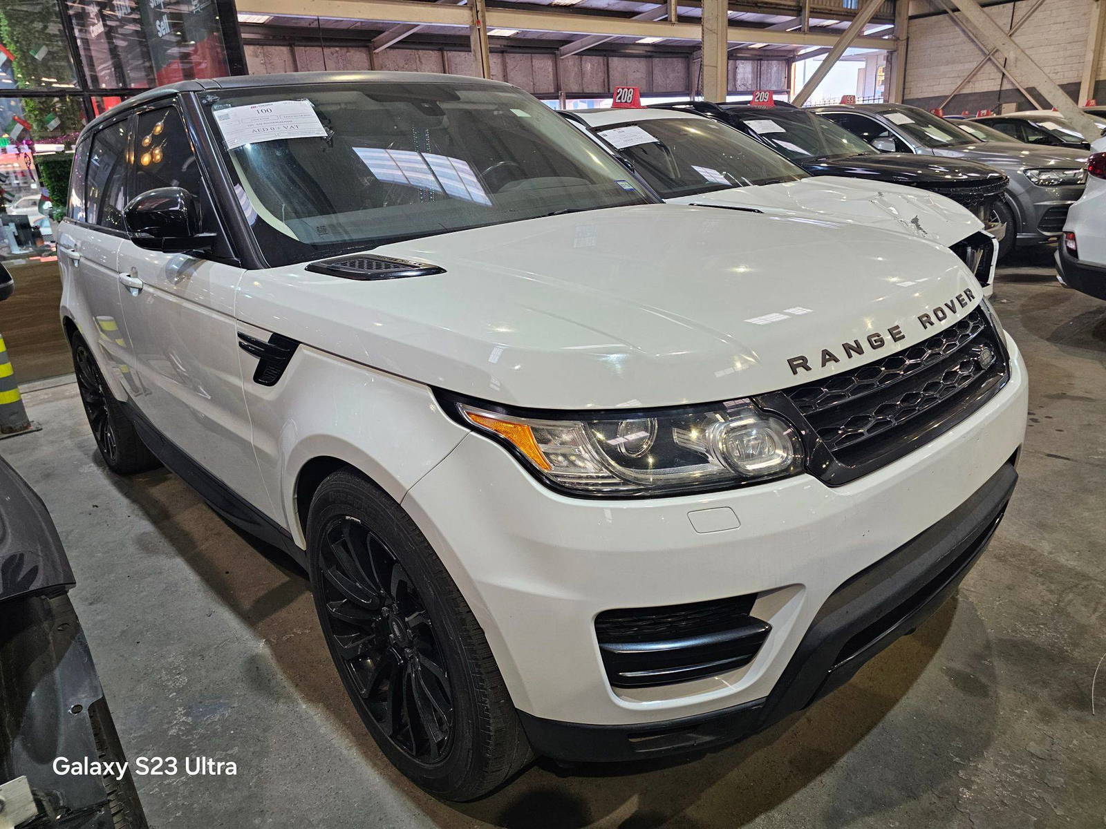 2016 LAND ROVER RANGE ROVER SPORT — 95190 Miles — Lot 240993 — Main - Marhaba Auctions Used Cars - Image 4