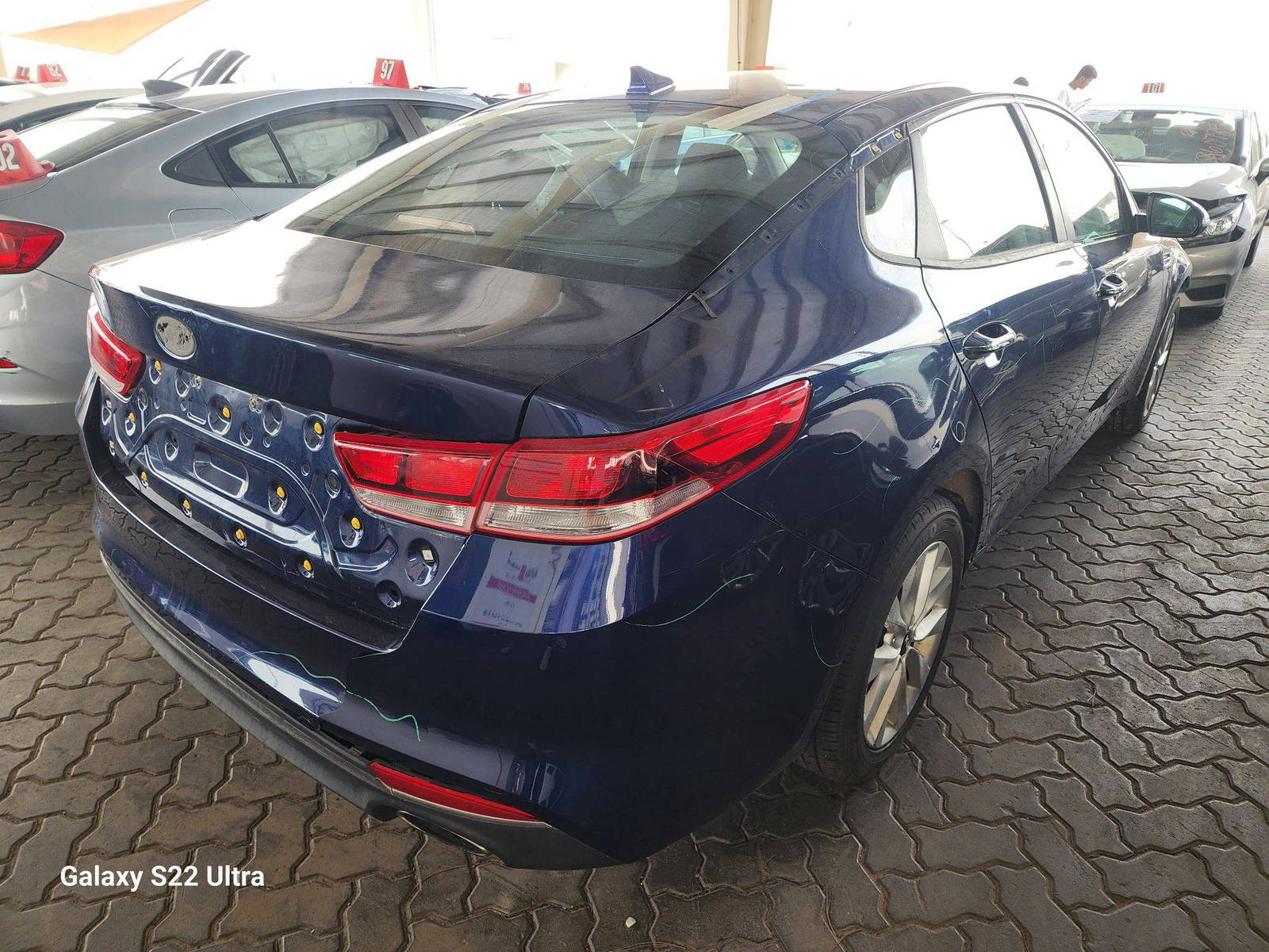 2017 KIA OPTIMA — 82720 Miles — Lot 37816774 - Marhaba Auctions Used Cars - Image 4