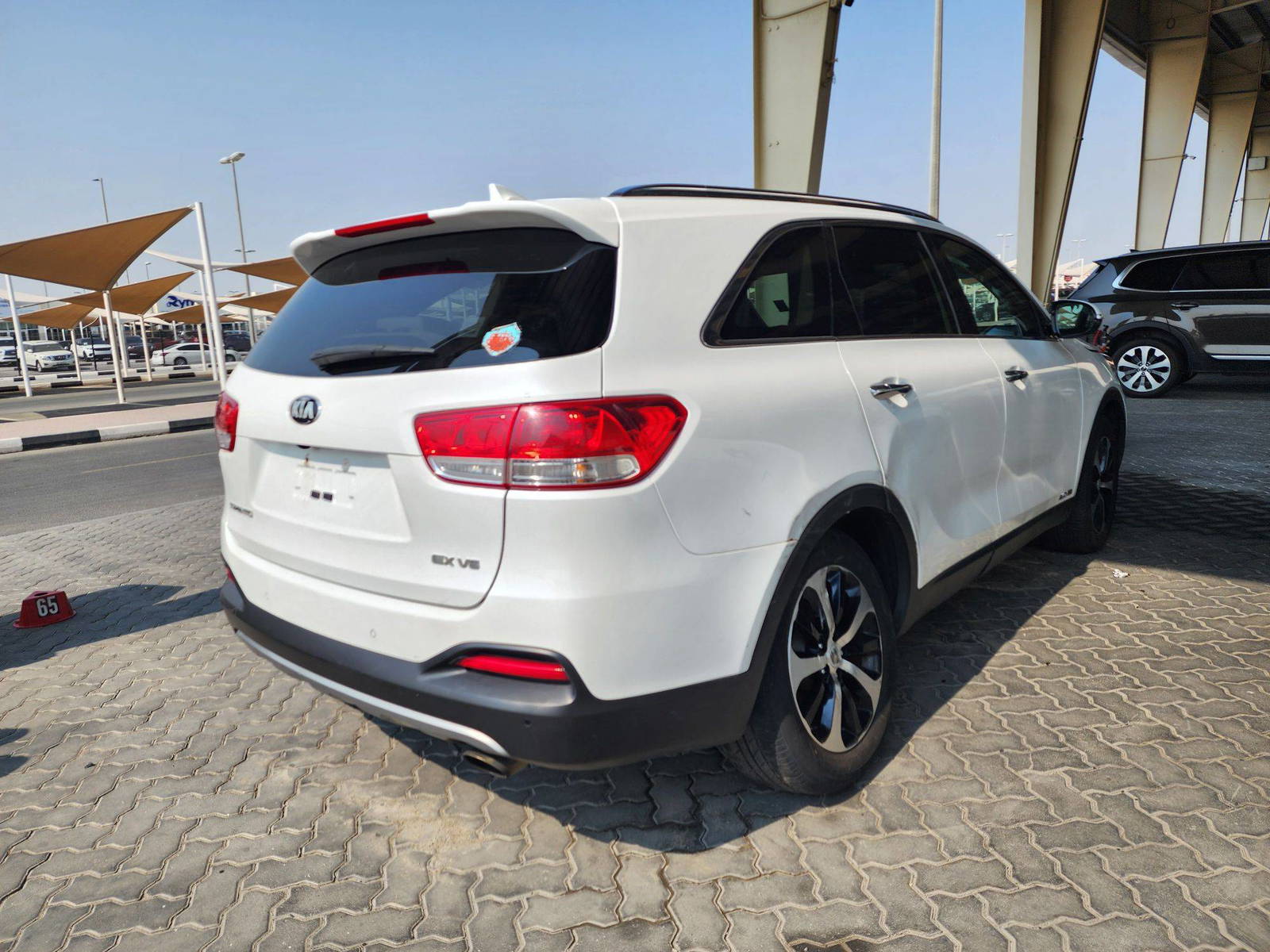 2018 KIA SORENTO — 91025 Miles — Lot 39345079 — Souq - Marhaba Auctions Used Cars - Image 3