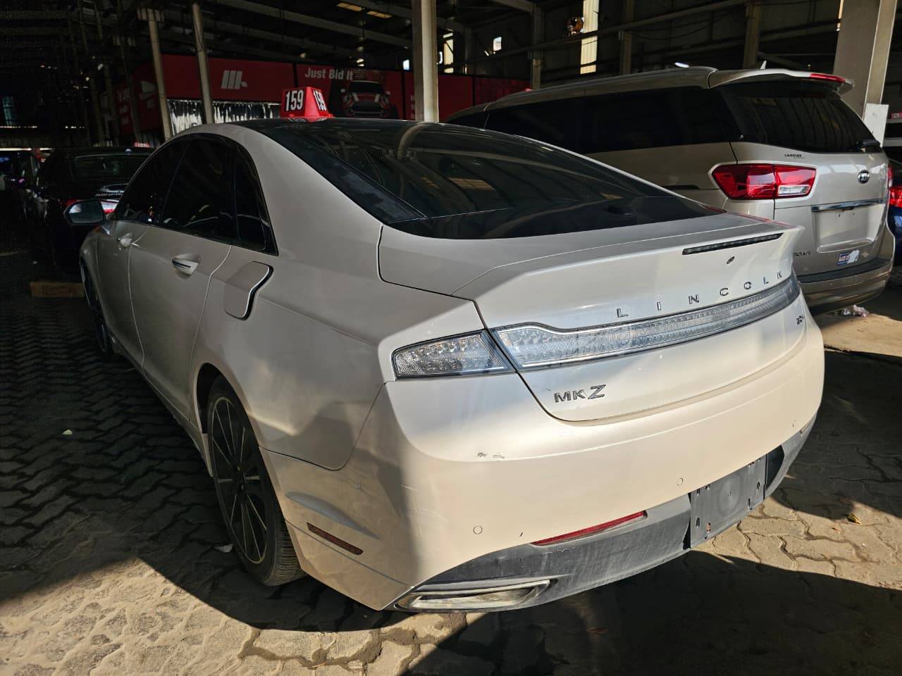 2015 LINCOLN MKZ — 254117 KM — Lot 8FR611474 — Main - Marhaba Auctions Used Cars - Image 3