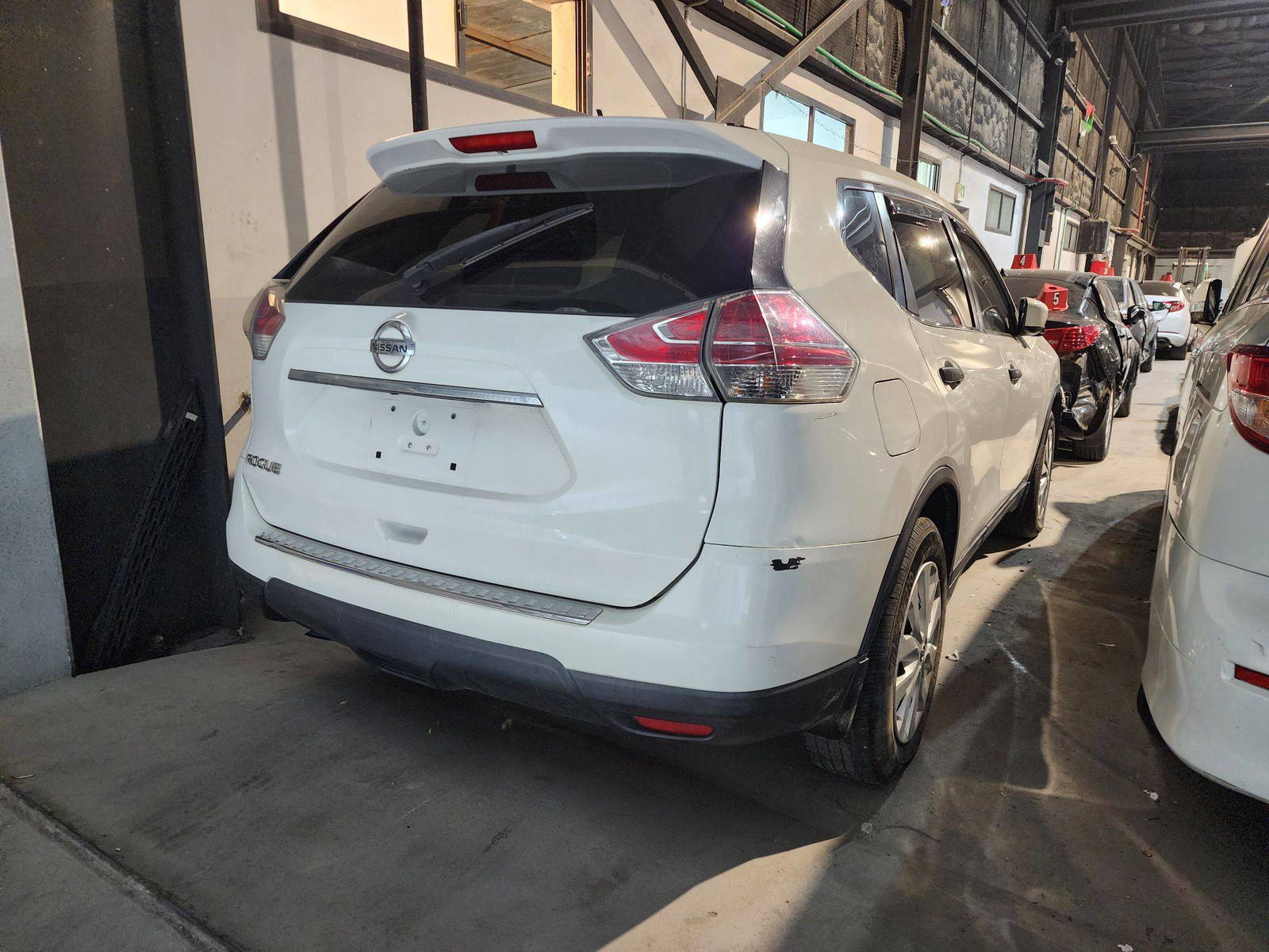 2016 NISSAN ROGUE — 190017 Miles — Lot 70739275 — Al Quoz - Marhaba Auctions Used Cars - Image 5