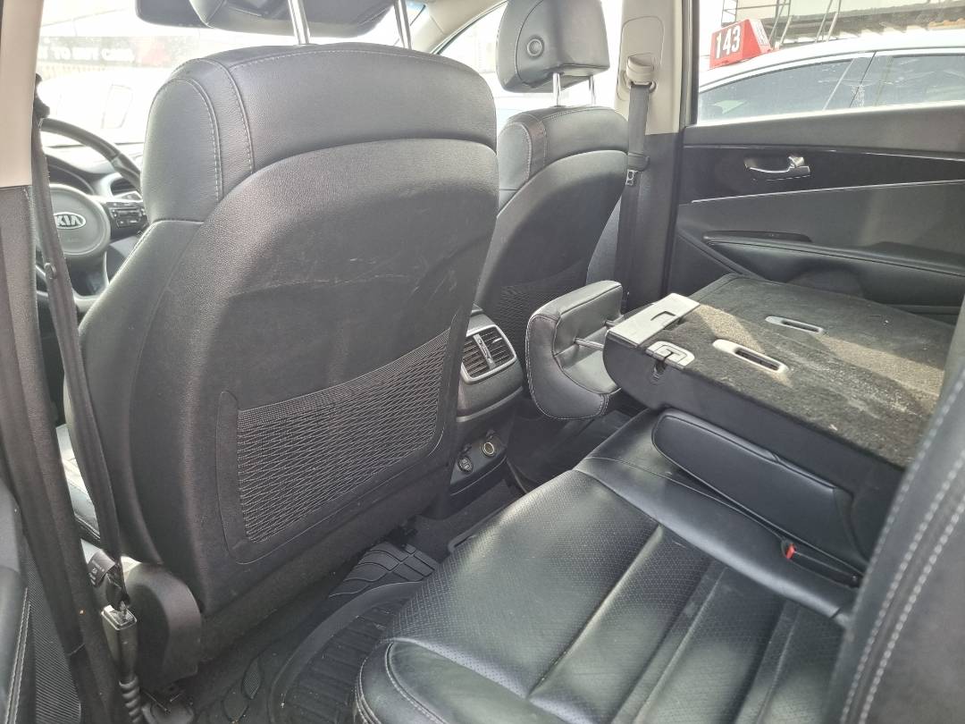 KIA SORENTO 2017 - Marhaba Auction Used Cars - Image 6