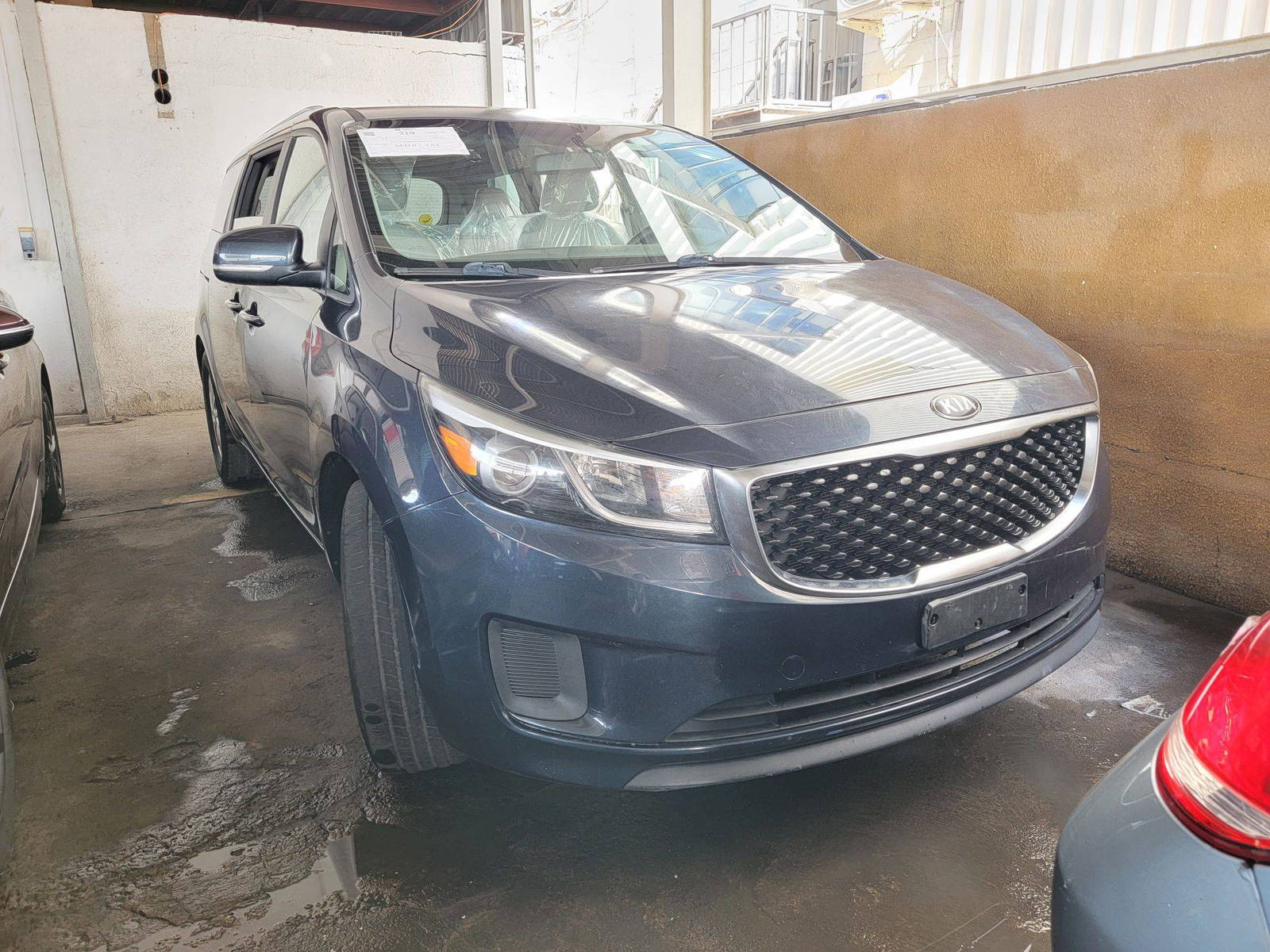 KIA SEDONA 2015 - Marhaba Auction Used Cars - Image 4