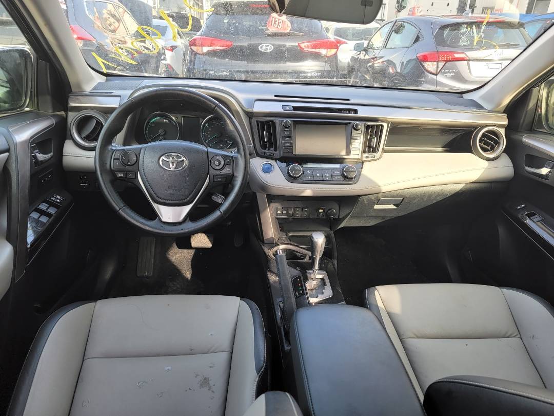 2018 TOYOTA RAV4 — 42284 Miles — Lot JREV7JD194821 — Main - Marhaba Auctions Used Cars - Image 7