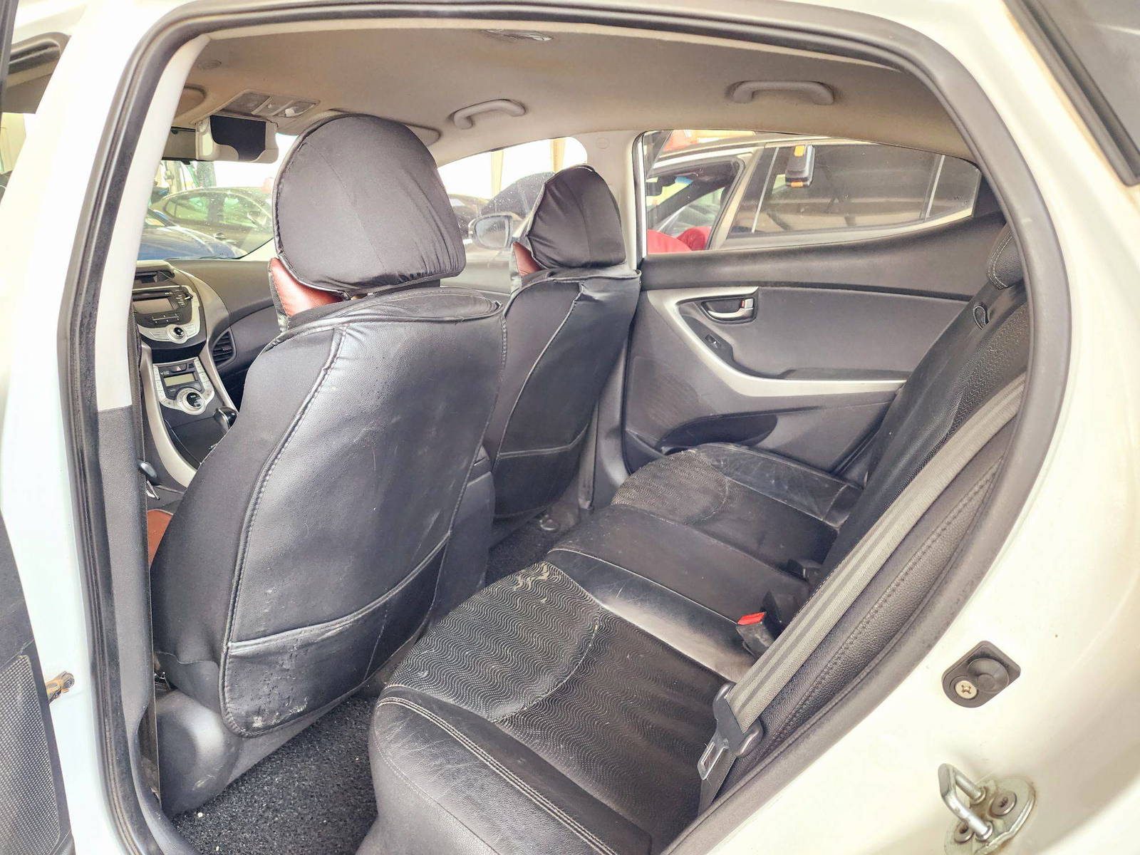 HYUNDAI AVANTE 2012 - Marhaba Auction Used Cars - Image 6