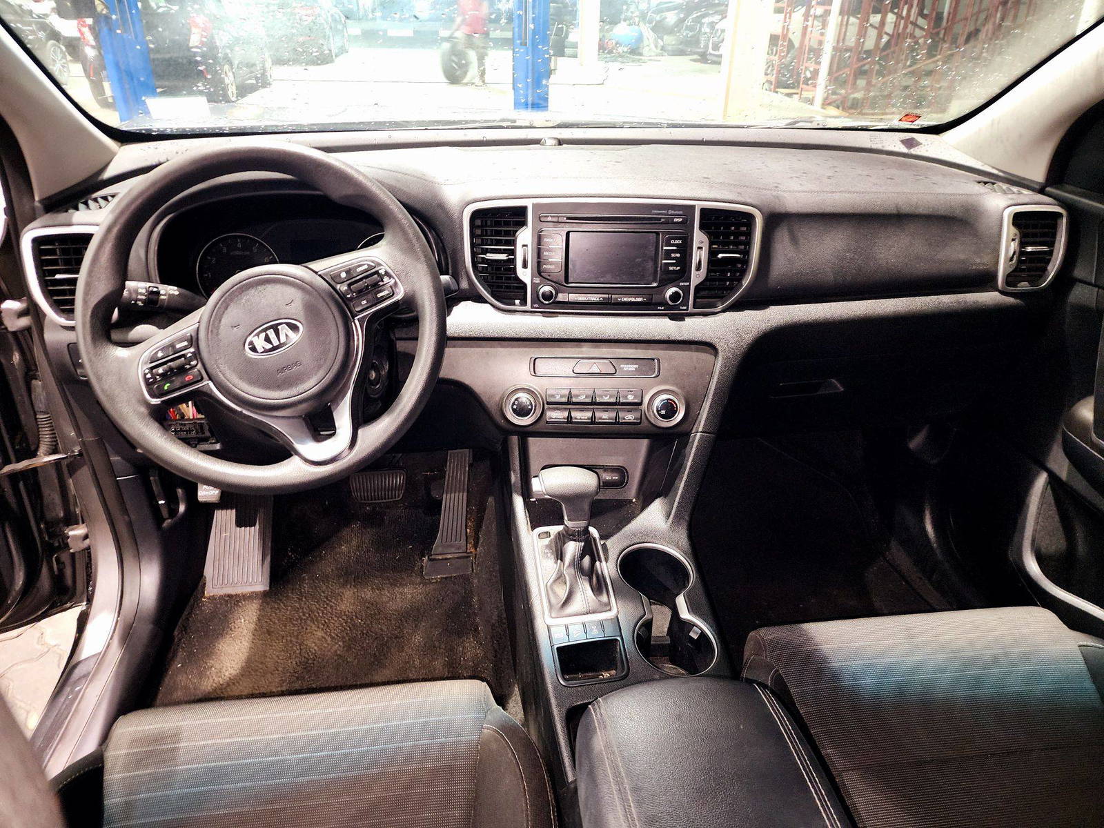 2018 KIA SPORTAGE — 73372 Miles — Lot J7344468 — Souq - Marhaba Auctions Used Cars - Image 7