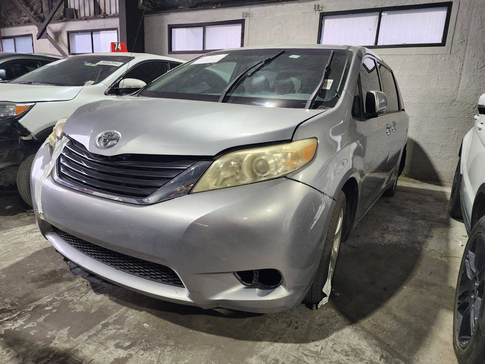 2012 TOYOTA SIENNA — 287572 Miles — Lot 42972406 — Al Quoz - Marhaba Auctions Used Cars - Image 3