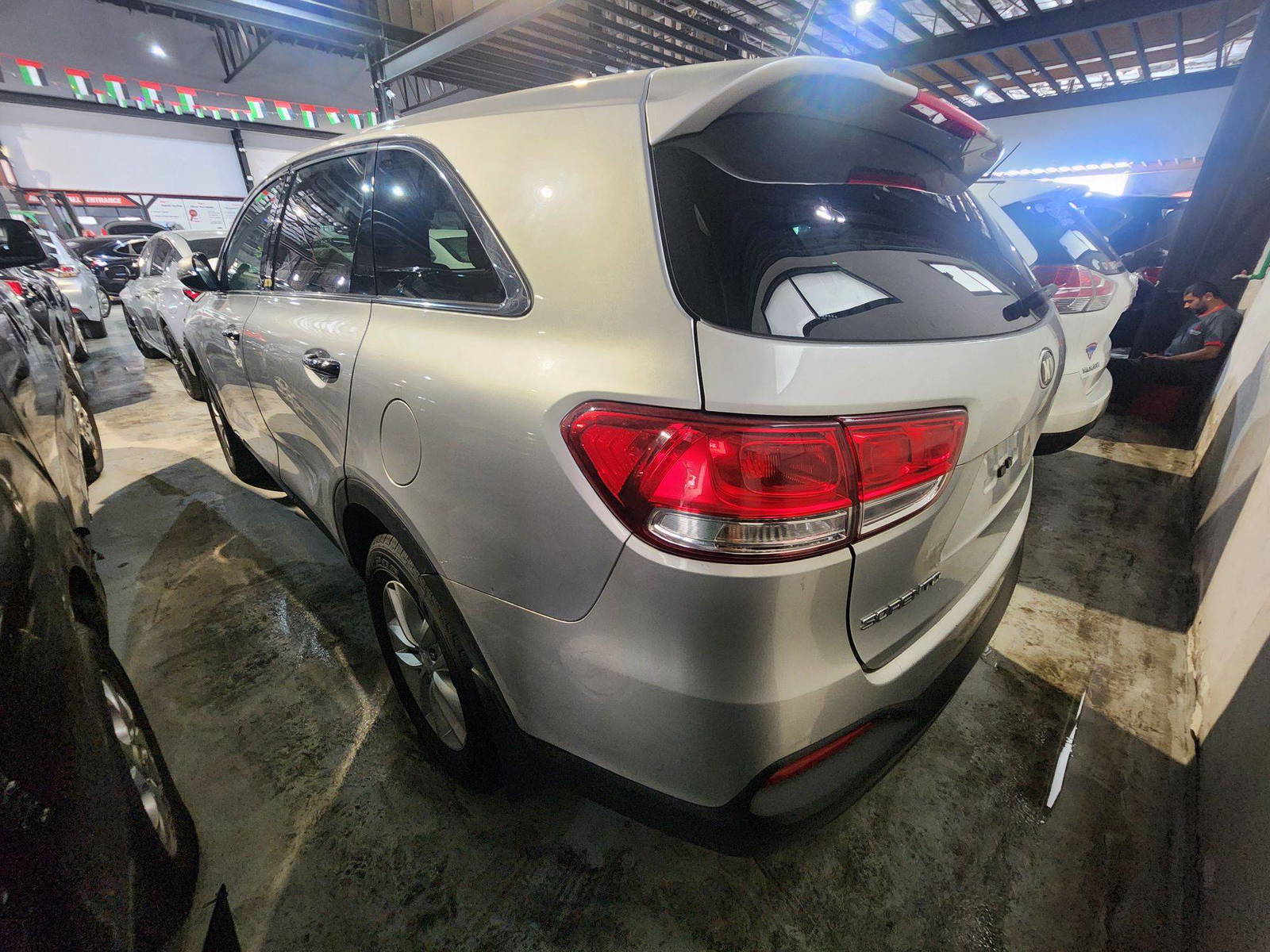 2016 KIA SORENTO — 124491 Miles — Lot 82502305 — Souq - Marhaba Auctions Used Cars - Image 6