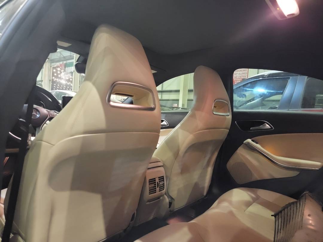 2014 MERCEDES BENZ CLA 250 — 156977 Miles — Lot EN037067 — Souq - Marhaba Auctions Used Cars - Image 11