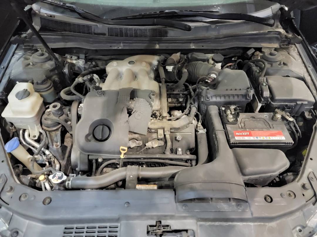 2010 KIA K7 — 92171 KM — Lot 032388 — Main - Marhaba Auctions Used Cars - Image 10
