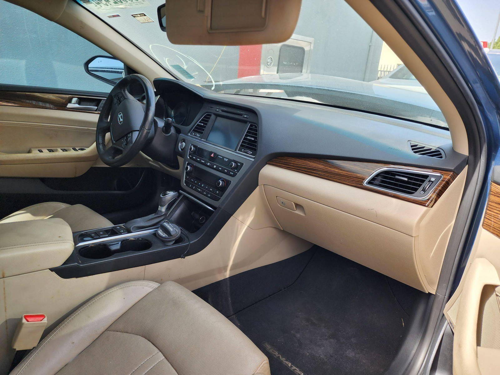 2017 HYUNDAI SONATA — 114981 Miles — Lot 77441 — Al Quoz - Marhaba Auctions Used Cars - Image 6