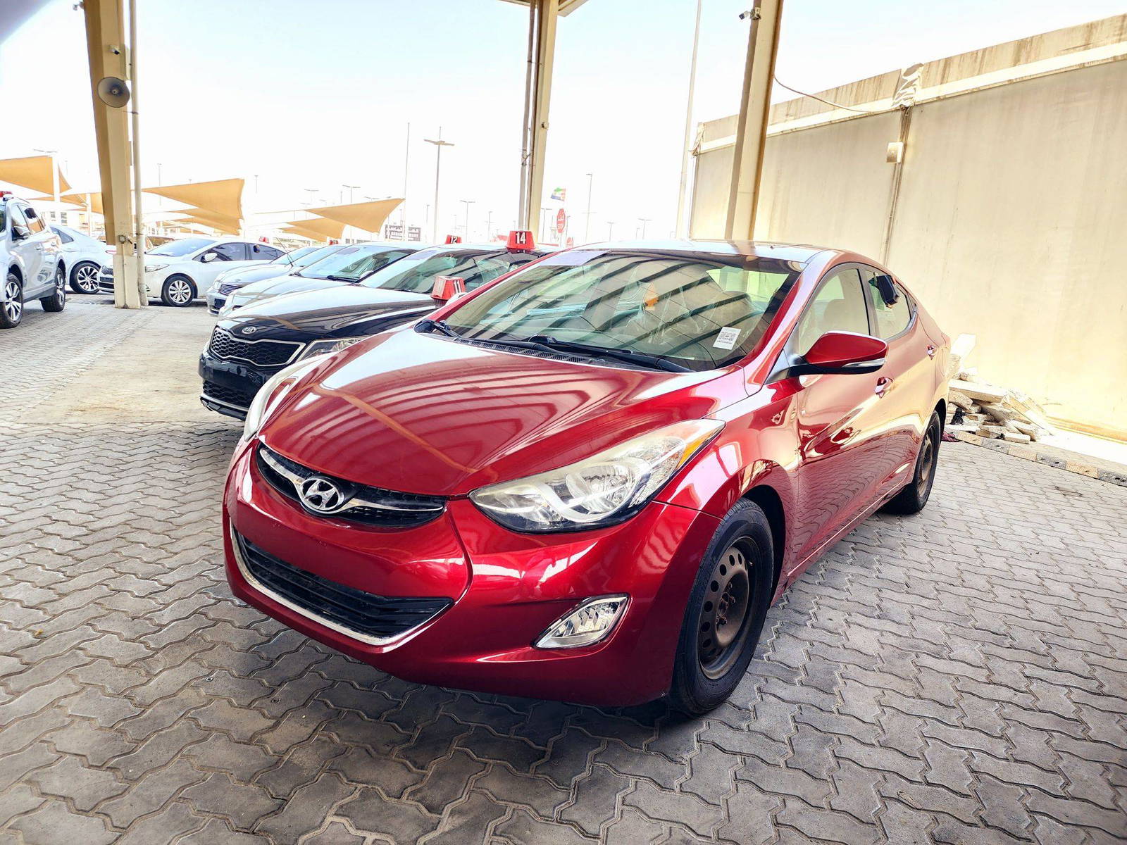 2012 HYUNDAI ELANTRA — 233493 KM — Lot 1CH082145 — Souq - Marhaba Auctions Used Cars - Image 5