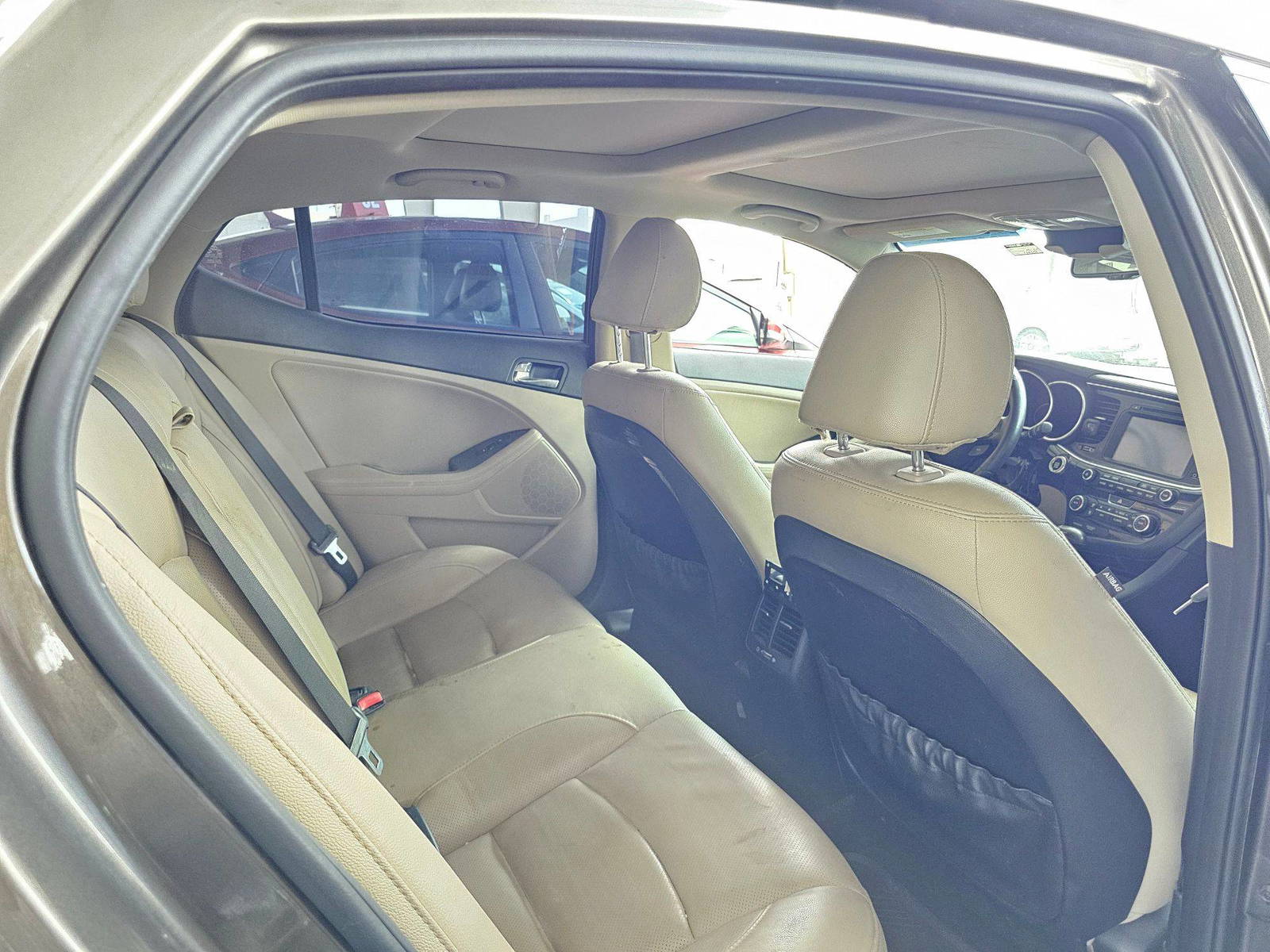2015 KIA OPTIMA — 156517 Miles — Lot 2FG404167 — Souq - Marhaba Auctions Used Cars - Image 6