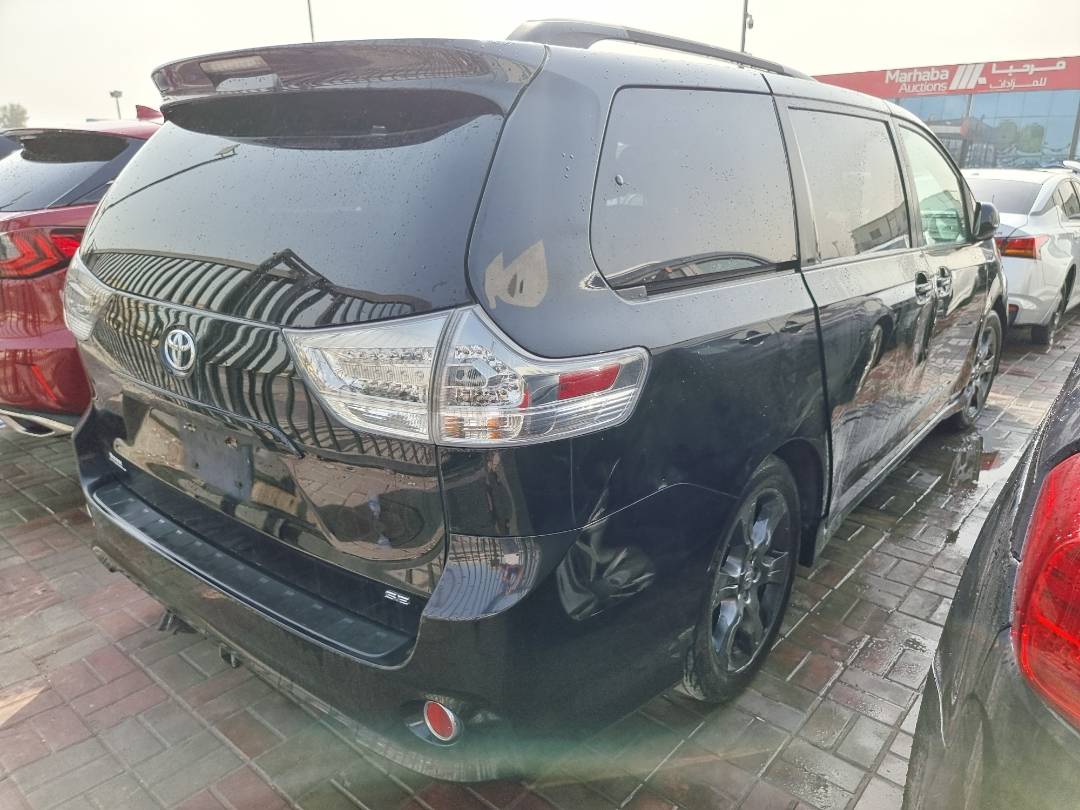 2012 TOYOTA SIENNA — 191365 Miles — Lot 125487 — Ind. 12 - Marhaba Auctions Used Cars - Image 4