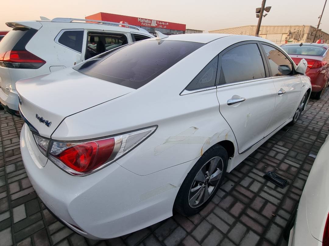 2012 HYUNDAI SONATA — 250243 KM — Lot 2104587 — Main - Marhaba Auctions Used Cars - Image 4