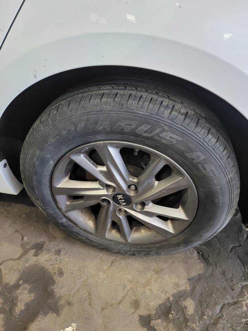 2019 KIA OPTIMA — 68238 Miles — Lot G359944 — Main - Marhaba Auctions Used Cars - Image 9