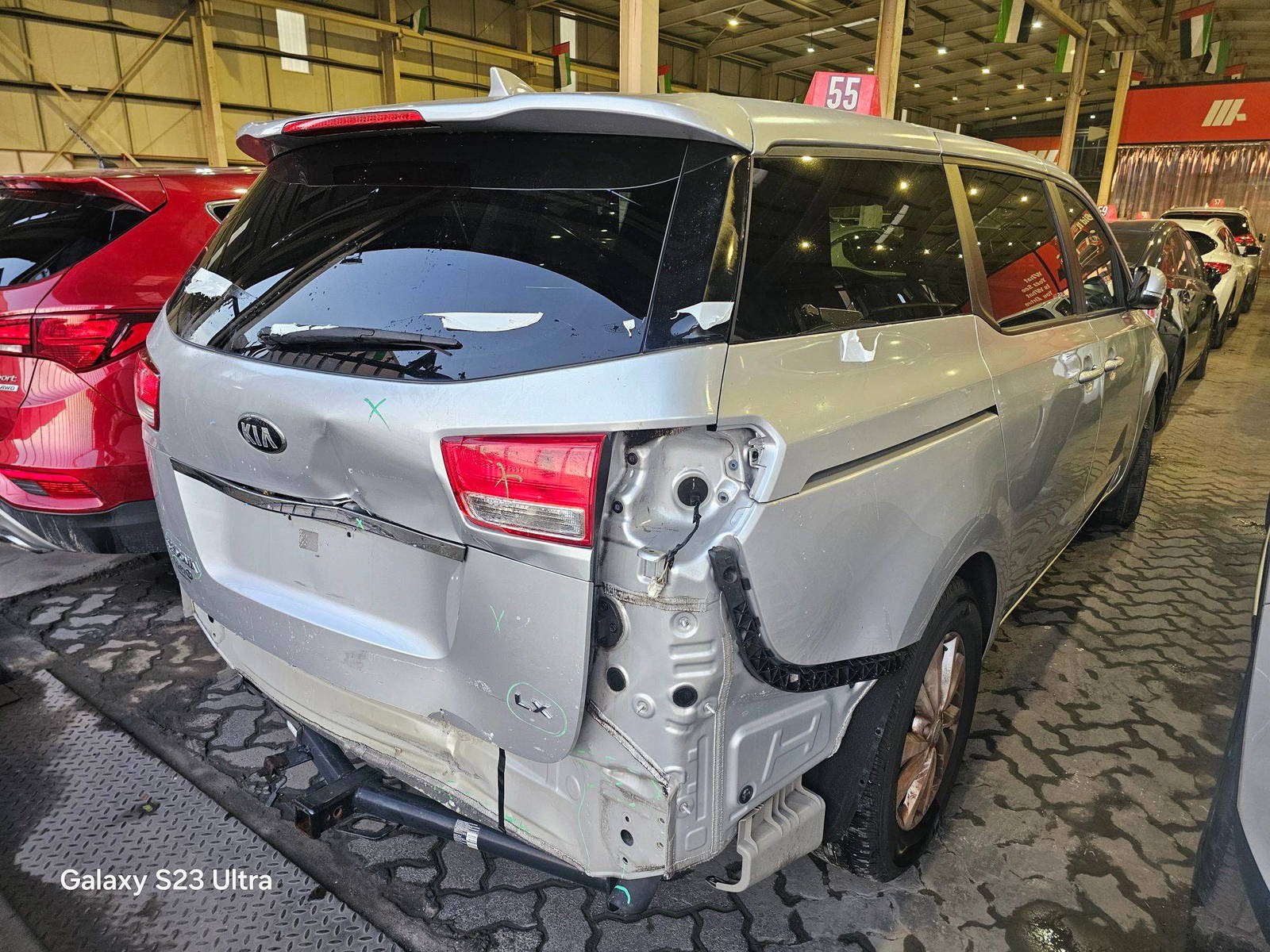 2018 KIA SEDONA — 122872 Miles — Lot 6397799 — Main - Marhaba Auctions Used Cars - Image 12
