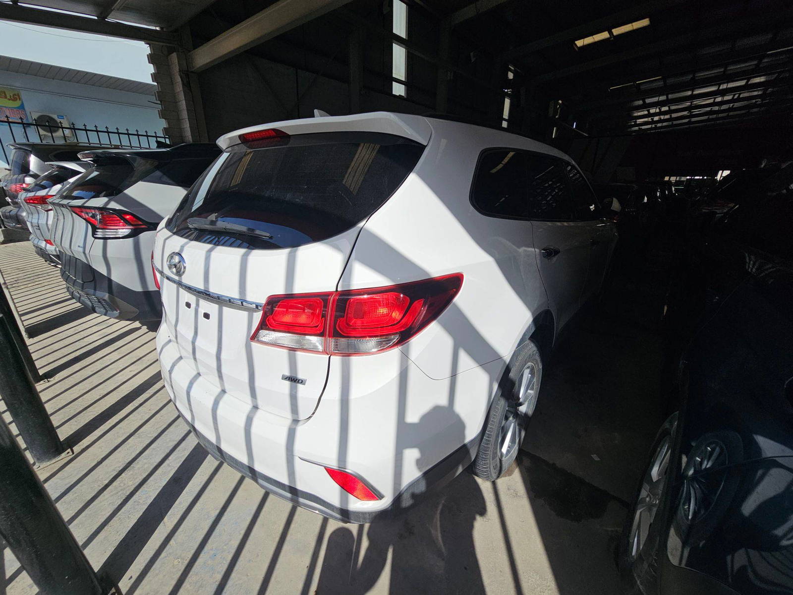 HYUNDAI SANTA FE 2017 - Marhaba Auction Used Cars - Image 5