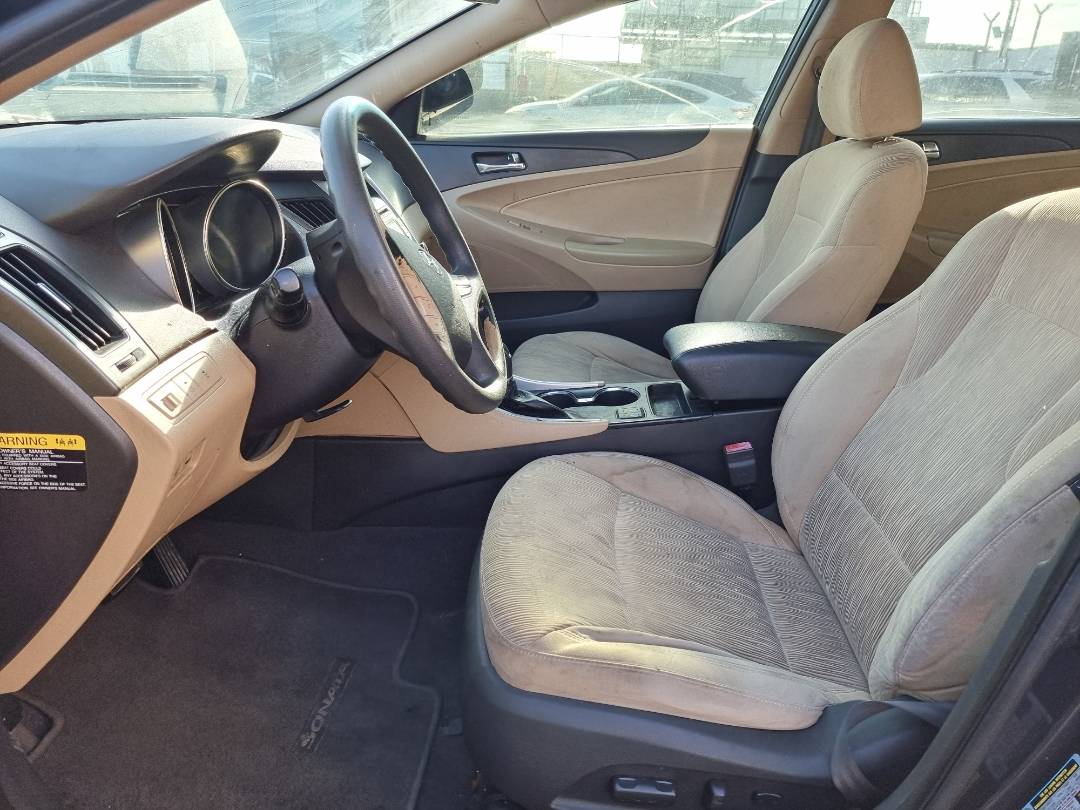 2013 HYUNDAI SONATA — 214903 Miles — Lot 215487 — Ind. 12 - Marhaba Auctions Used Cars - Image 8