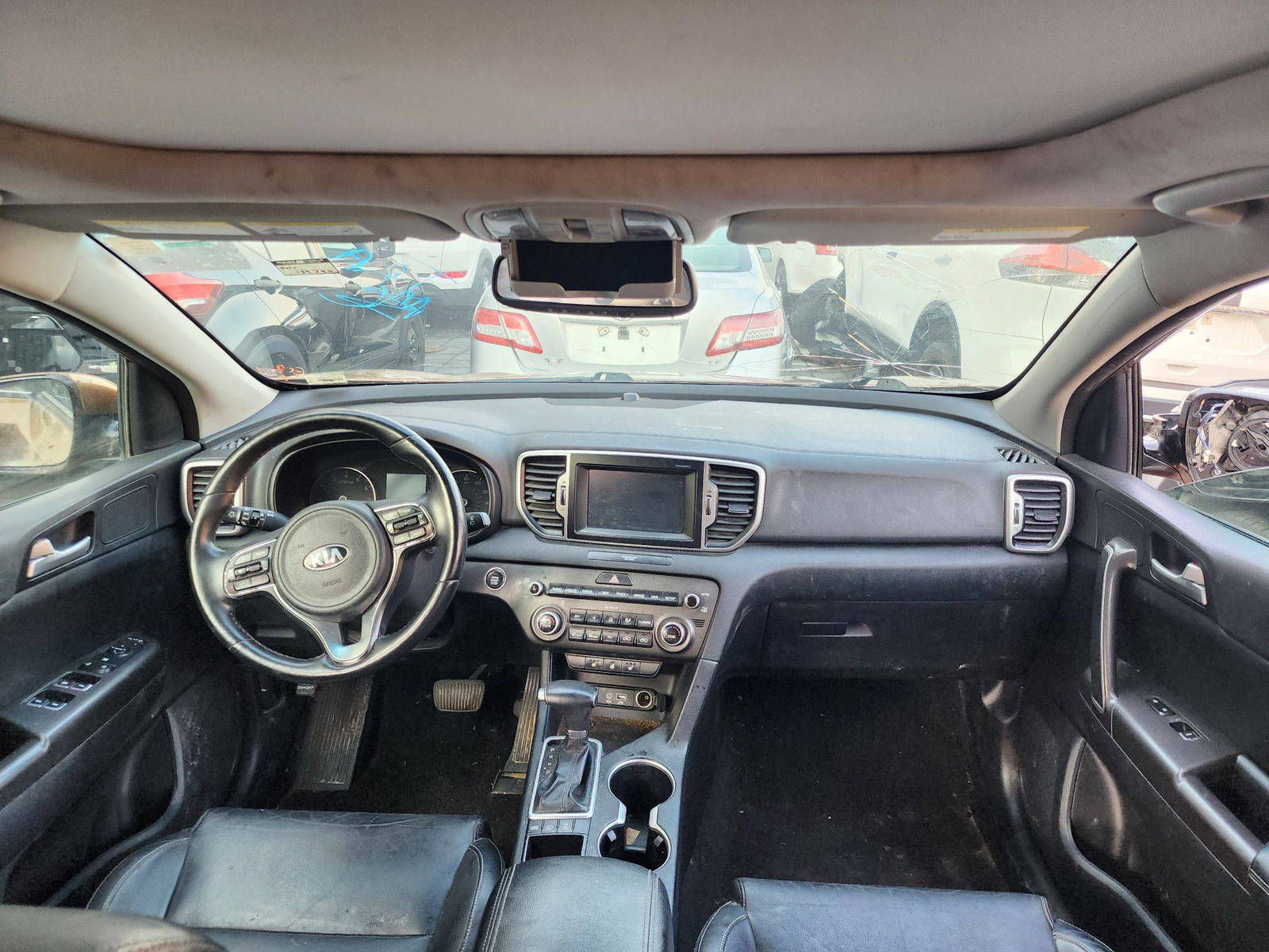 2017 KIA SPORTAGE — 139790 Miles — Lot 7042381 — Al Quoz - Marhaba Auctions Used Cars - Image 8