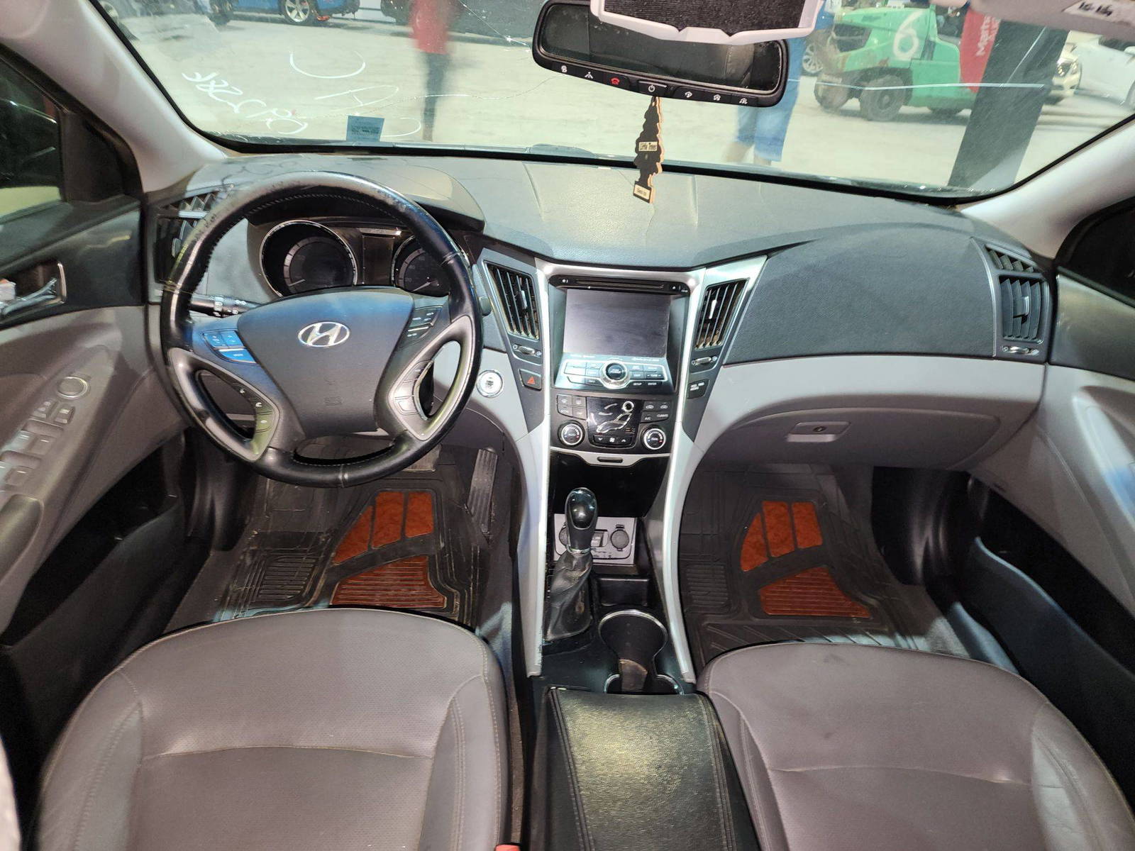2013 HYUNDAI SONATA — 211129 Miles — Lot 16495 — Al Quoz - Marhaba Auctions Used Cars - Image 8