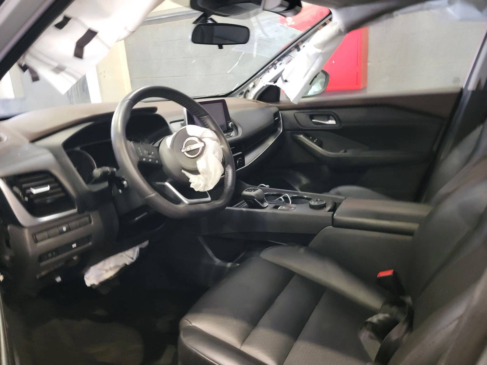 NISSAN ROGUE 2023 - Marhaba Auction Used Cars - Image 6