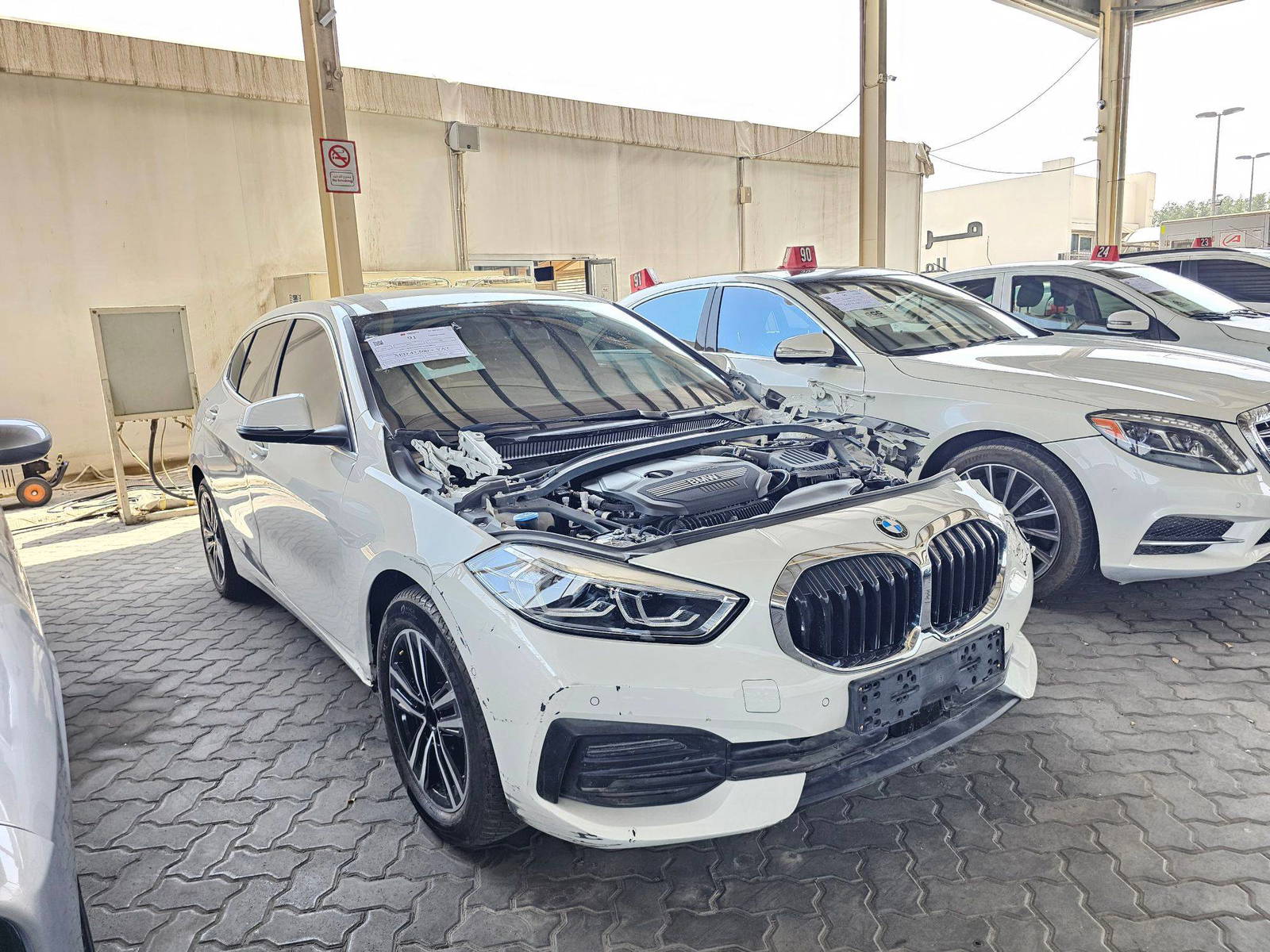 2022 BMW 120i — 13805 KM — Lot 7107N7K18610 — Souq - Marhaba Auctions Used Cars - Image 4