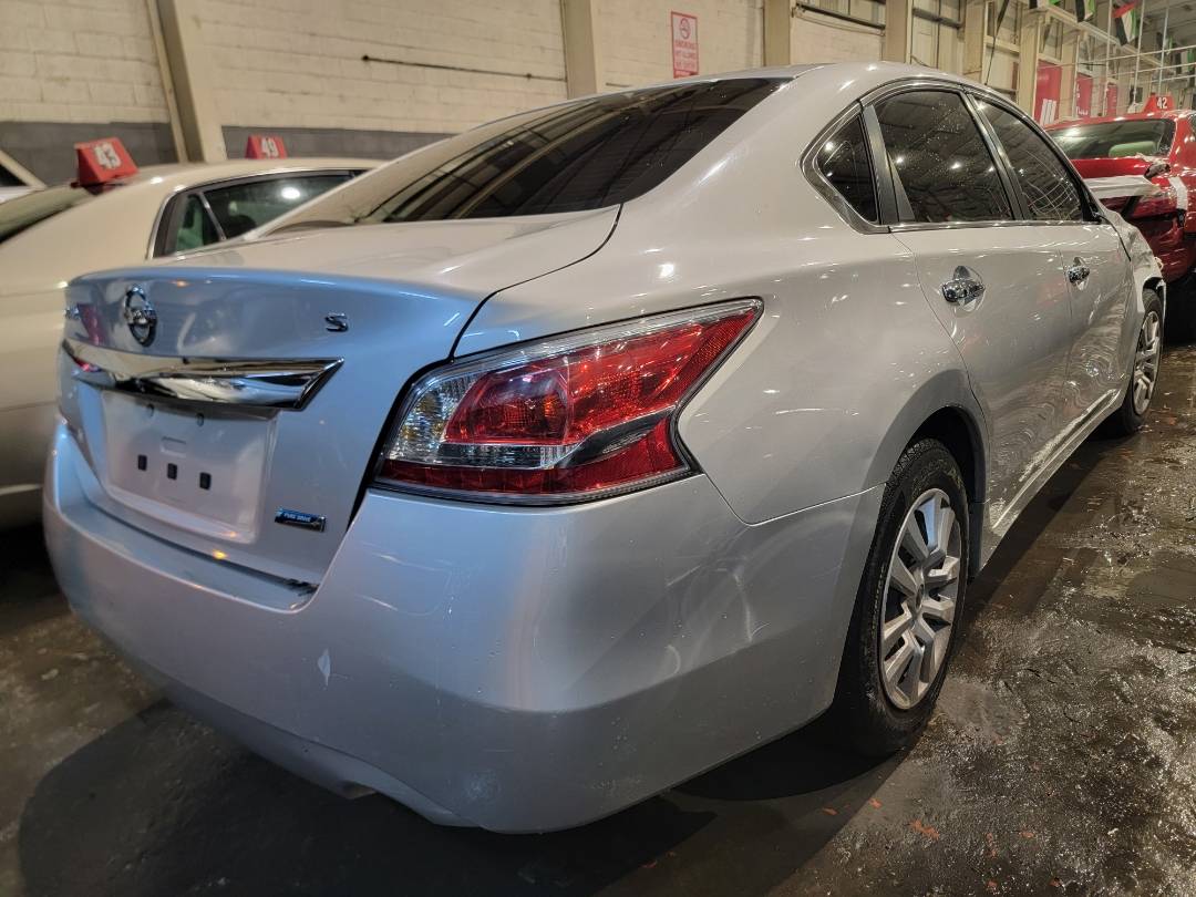 2014 NISSAN ALTIMA — 196072 Miles — Lot 71997833 - Marhaba Auctions Used Cars - Image 4