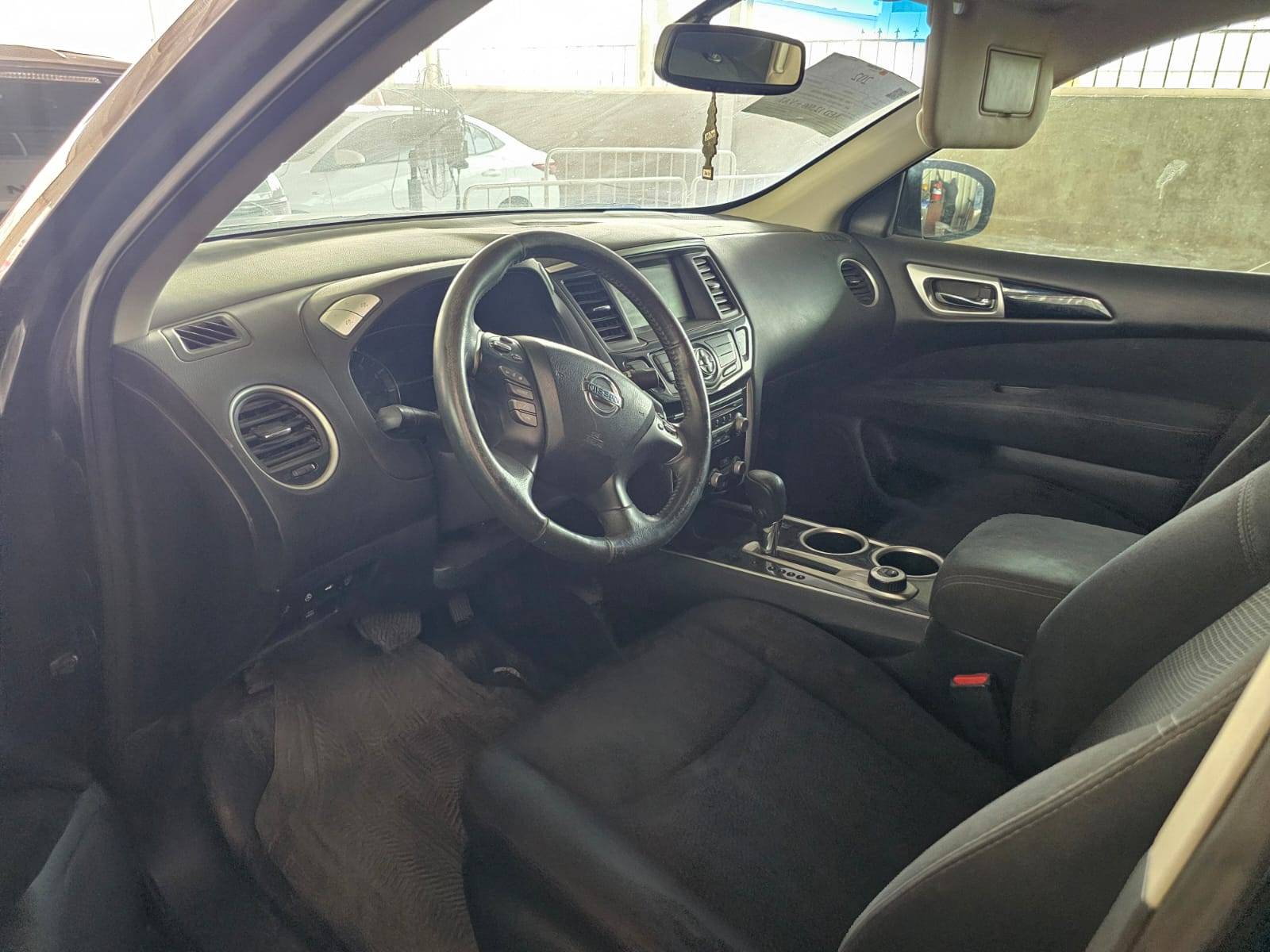 2015 NISSAN PATHFINDER — 211379 KM — Lot MM4FC639326 — Main - Marhaba Auctions Used Cars - Image 6