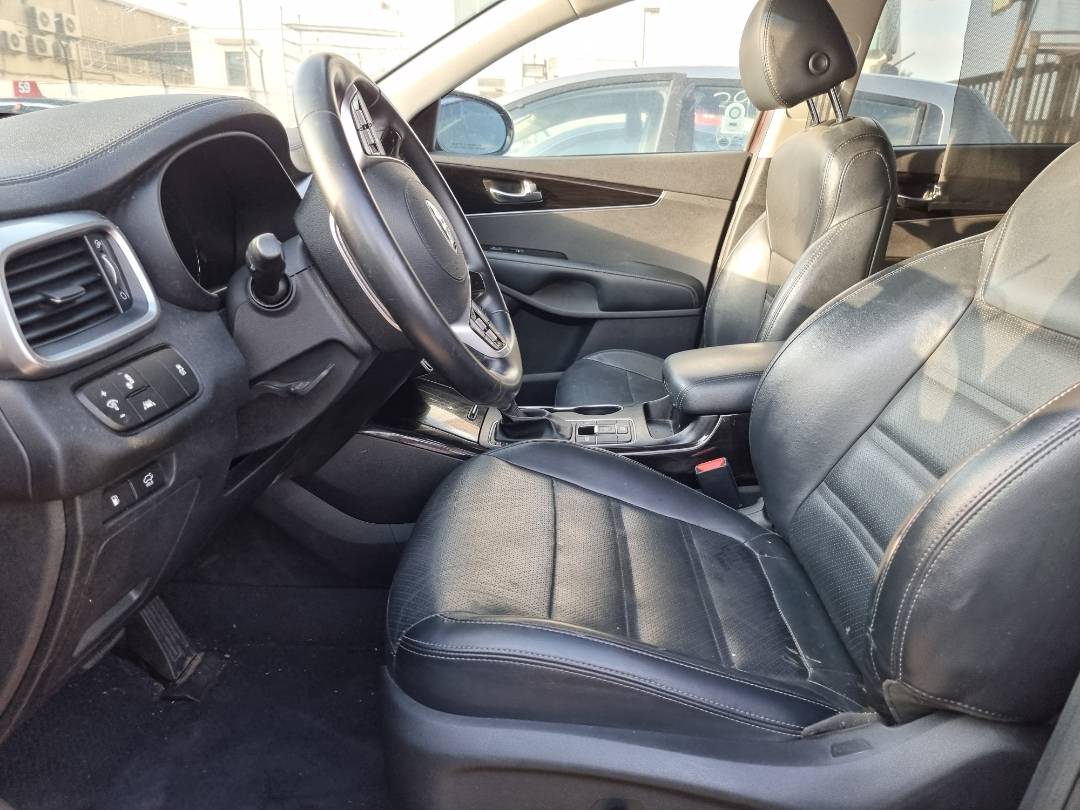 2020 KIA SORENTO — 62242 Miles — Lot 125487 — Souq - Marhaba Auctions Used Cars - Image 8