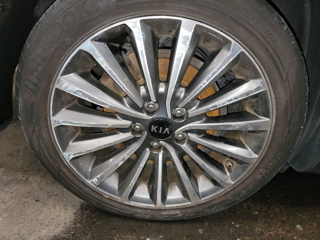 2017 KIA CADENZA — 148076 Miles — Lot 79640493 - Marhaba Auctions Used Cars - Image 4