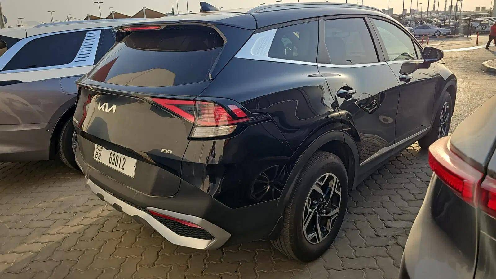 2025 KIA SPORTAGE — 15080 KM — Lot 9S7385667 — Souq - Marhaba Auctions Used Cars - Image 5