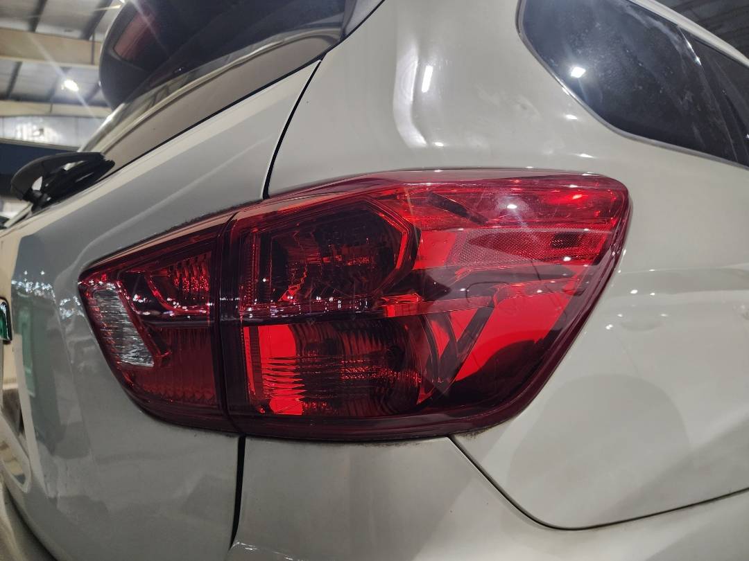 2019 NISSAN PATHFINDER — 69486 Miles — Lot 38909 — Main - Marhaba Auctions Used Cars - Image 11