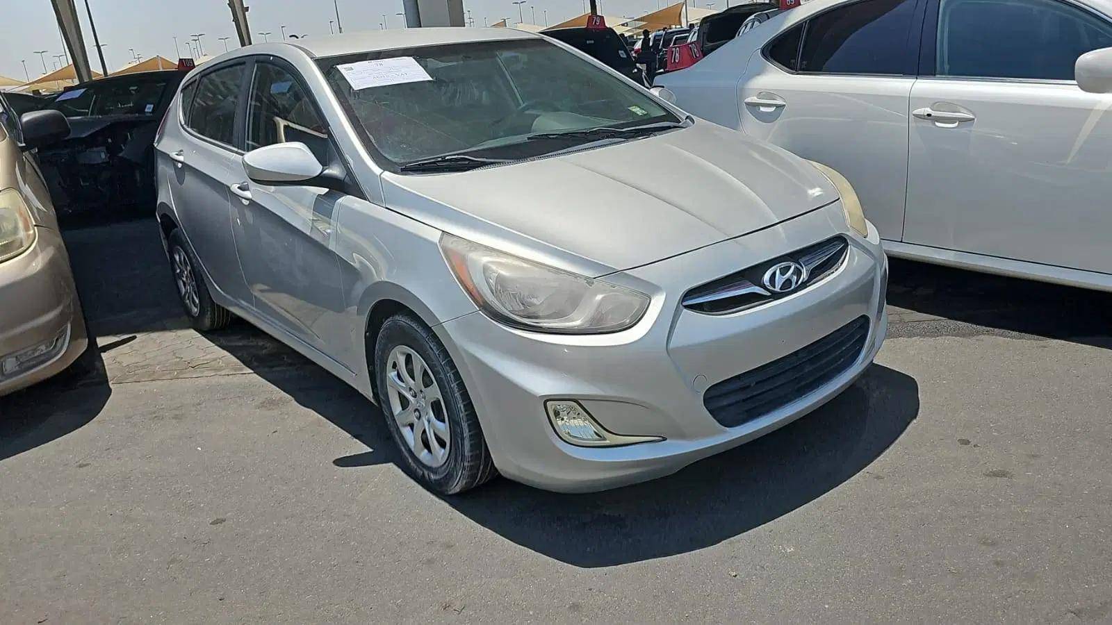 HYUNDAI ACCENT 2014 view 2