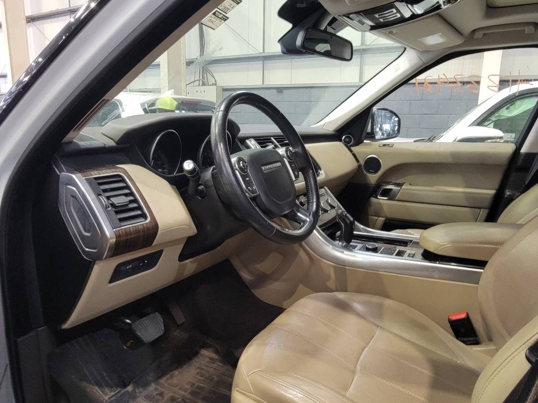 2014 LAND ROVER RANGE ROVER SPORT — 103888 Miles — Lot 41333481 — Souq - Marhaba Auctions Used Cars - Image 6