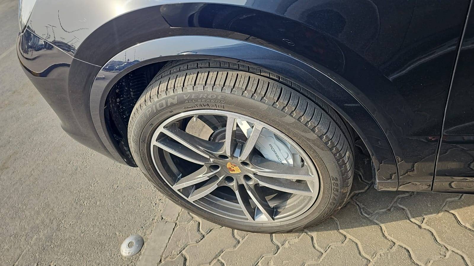 2023 PORSCHE Cayenne — 28801 KM — Lot PDA33102 — Souq - Marhaba Auctions Used Cars - Image 13