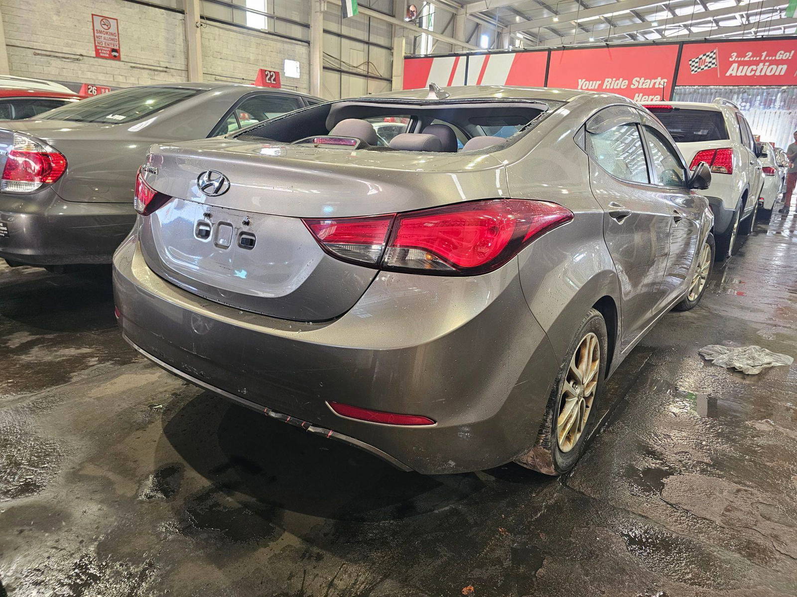 2015 HYUNDAI ELANTRA — 176982 KM — Lot EH533569 — Main - Marhaba Auctions Used Cars - Image 5