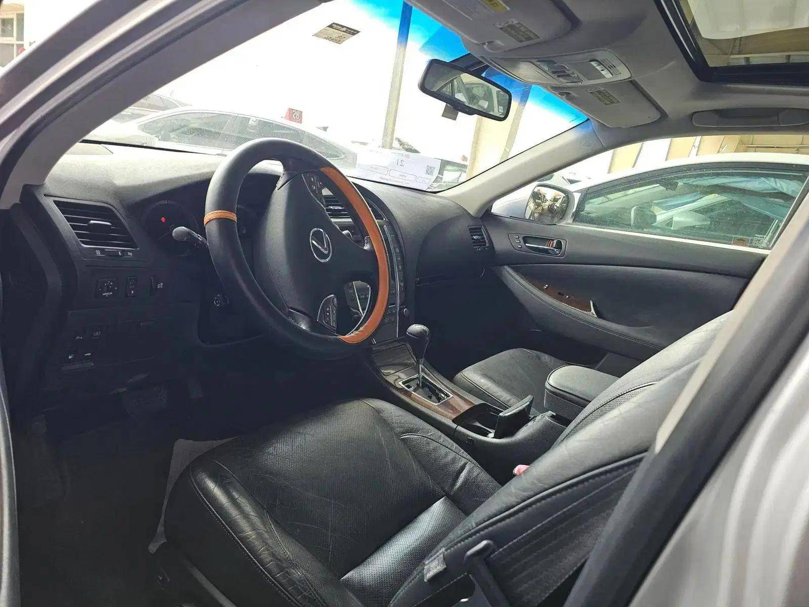 2010 LEXUS ES 350 — 220107 KM — Lot G9A2410458 — Souq - Marhaba Auctions Used Cars - Image 10
