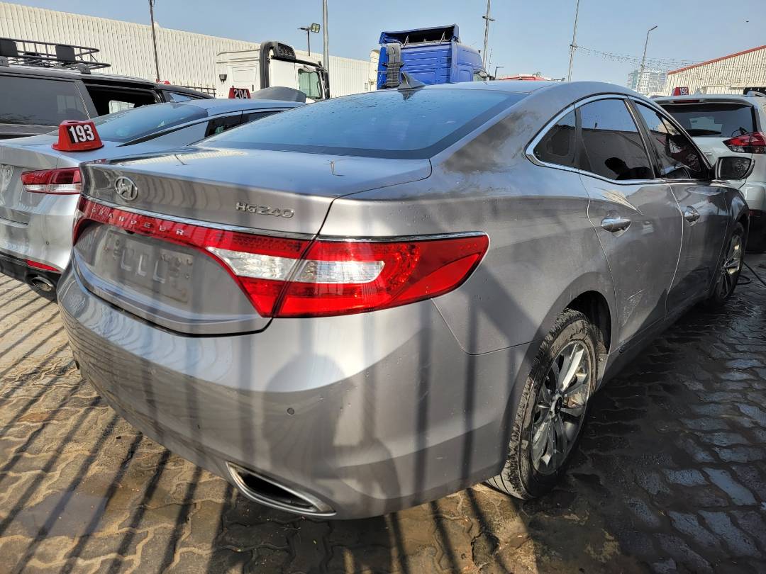 2012 HYUNDAI GRANDEUR — 309213 KM — Lot 154174 — Main - Marhaba Auctions Used Cars - Image 3
