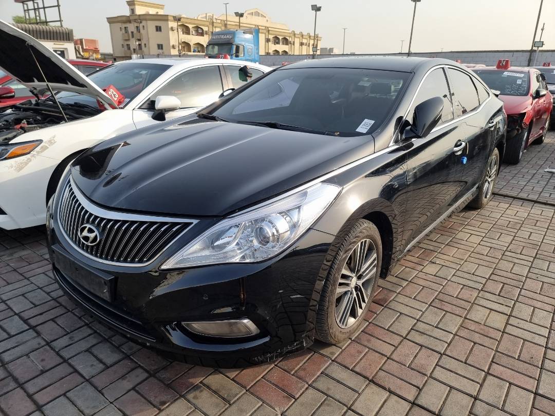 2014 HYUNDAI GRANDEUR — 227942 KM — Lot 125478 — Main - Marhaba Auctions Used Cars - Image 3