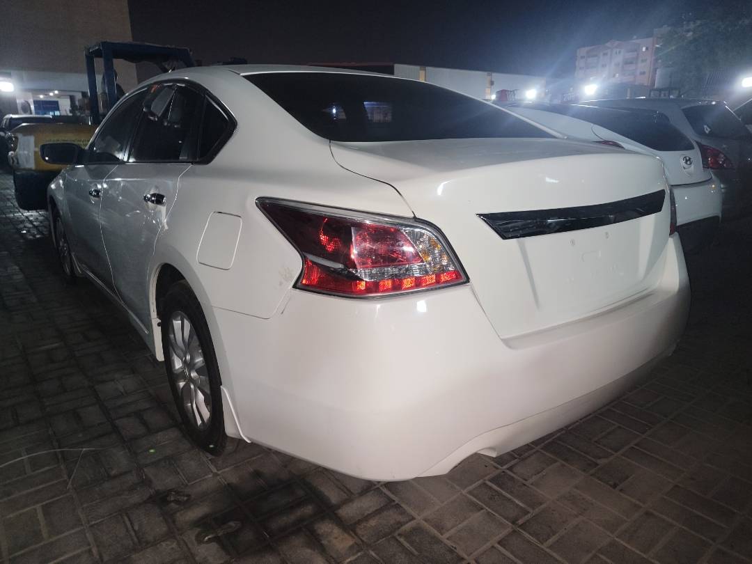 2015 NISSAN ALTIMA — 118576 Miles — Lot 114633 — Main - Marhaba Auctions Used Cars - Image 3