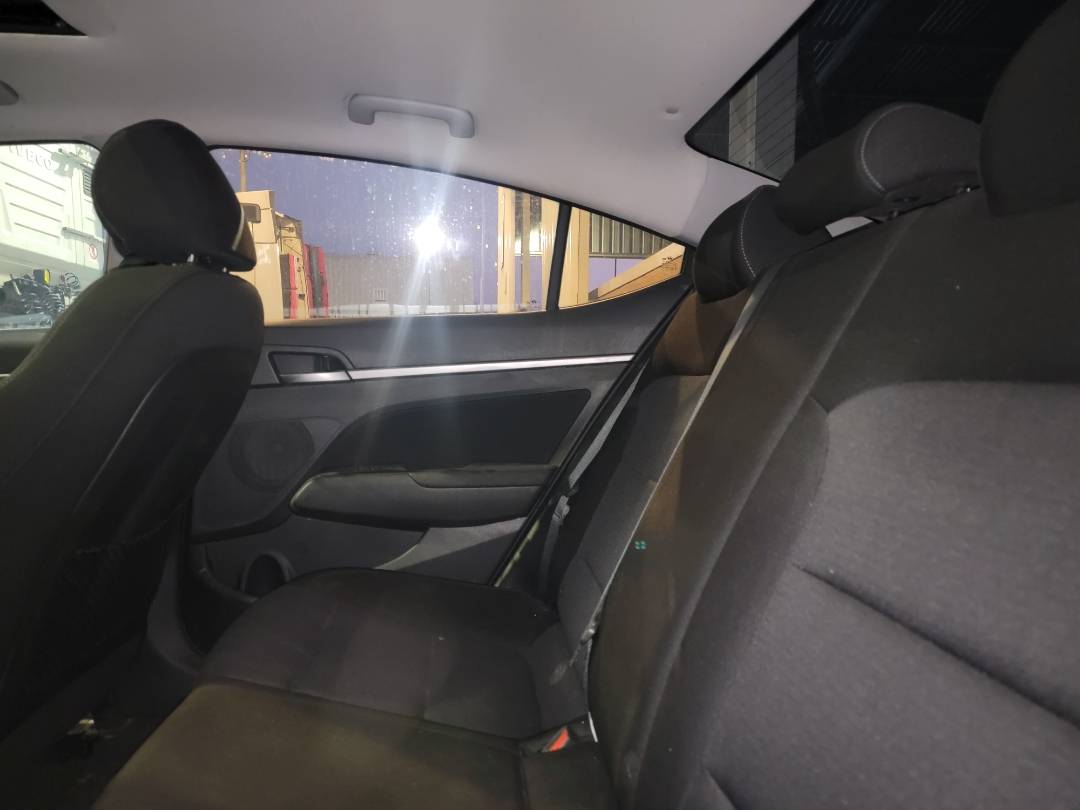 2018 HYUNDAI ELANTRA — 232520 KM — Lot U661121 — Main - Marhaba Auctions Used Cars - Image 8