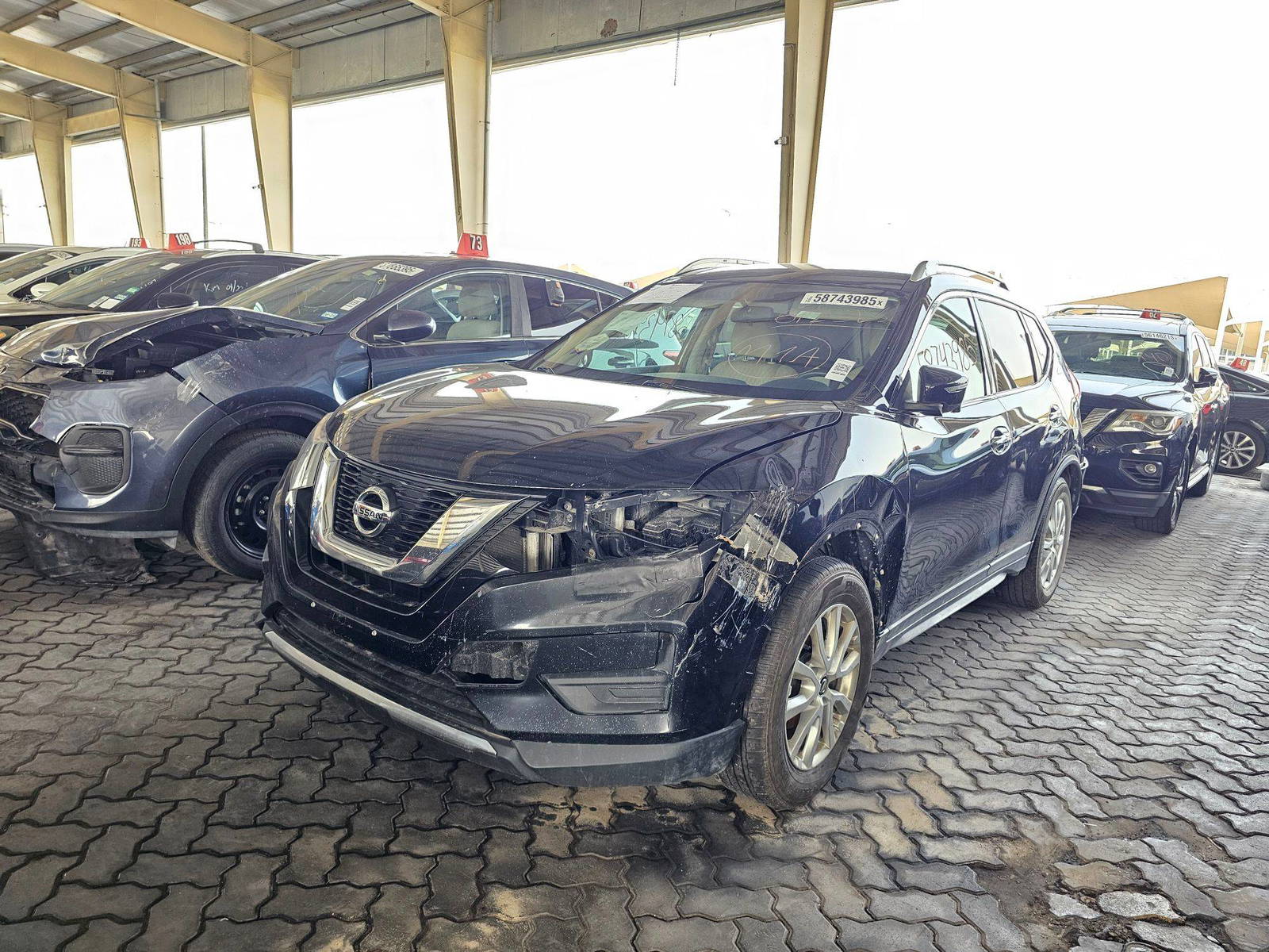 2017 NISSAN ROGUE — 164743 Miles — Lot T5HC812525 — Souq - Marhaba Auctions Used Cars - Image 5