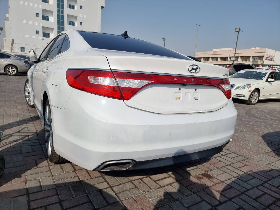 2015 HYUNDAI AZERA — 117489 Miles — Lot 448378 — Ind. 12 - Marhaba Auctions Used Cars - Image 5