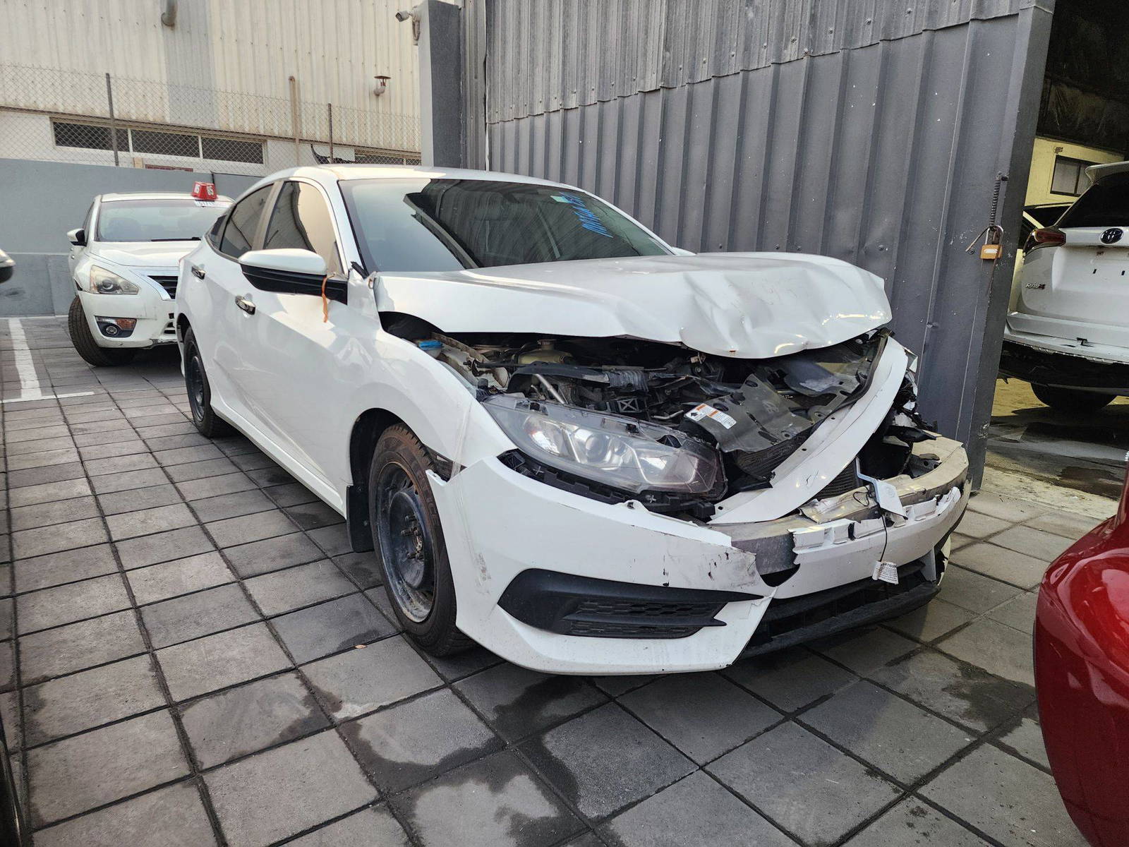 2016 HONDA CIVIC — 112317 KM — Lot 037293 — Main - Marhaba Auctions Used Cars - Image 3