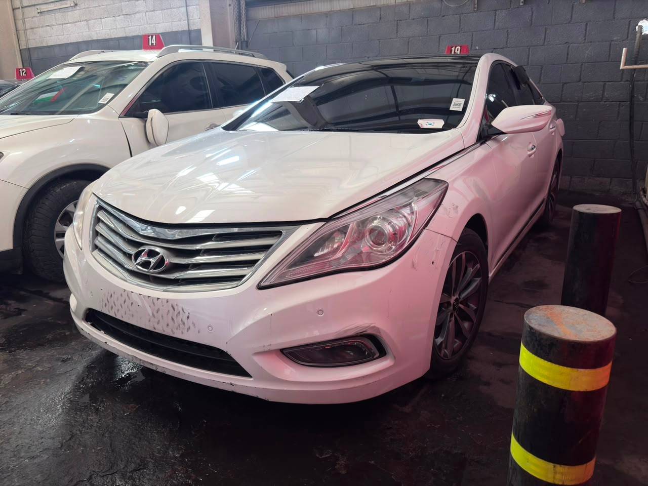 2012 HYUNDAI GRANDEUR — 124788 KM — Lot CA172043 — Main - Marhaba Auctions Used Cars - Image 4