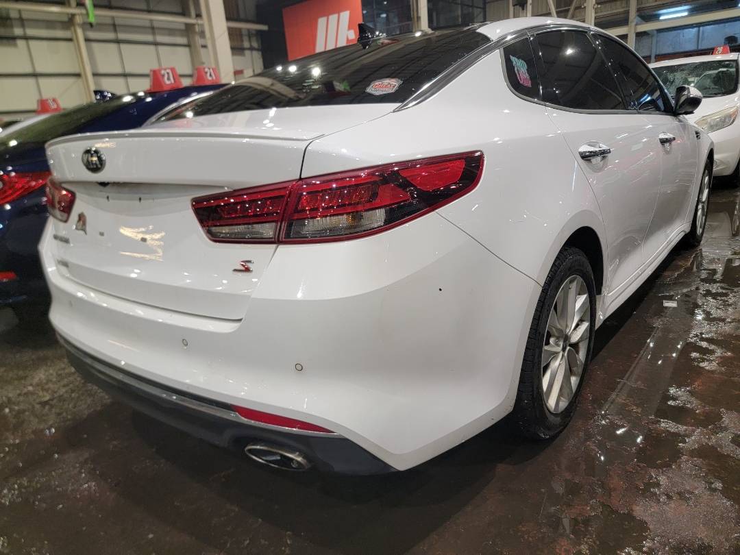 2018 KIA OPTIMA — 111795 Miles — Lot 60977053 - Marhaba Auctions Used Cars - Image 4