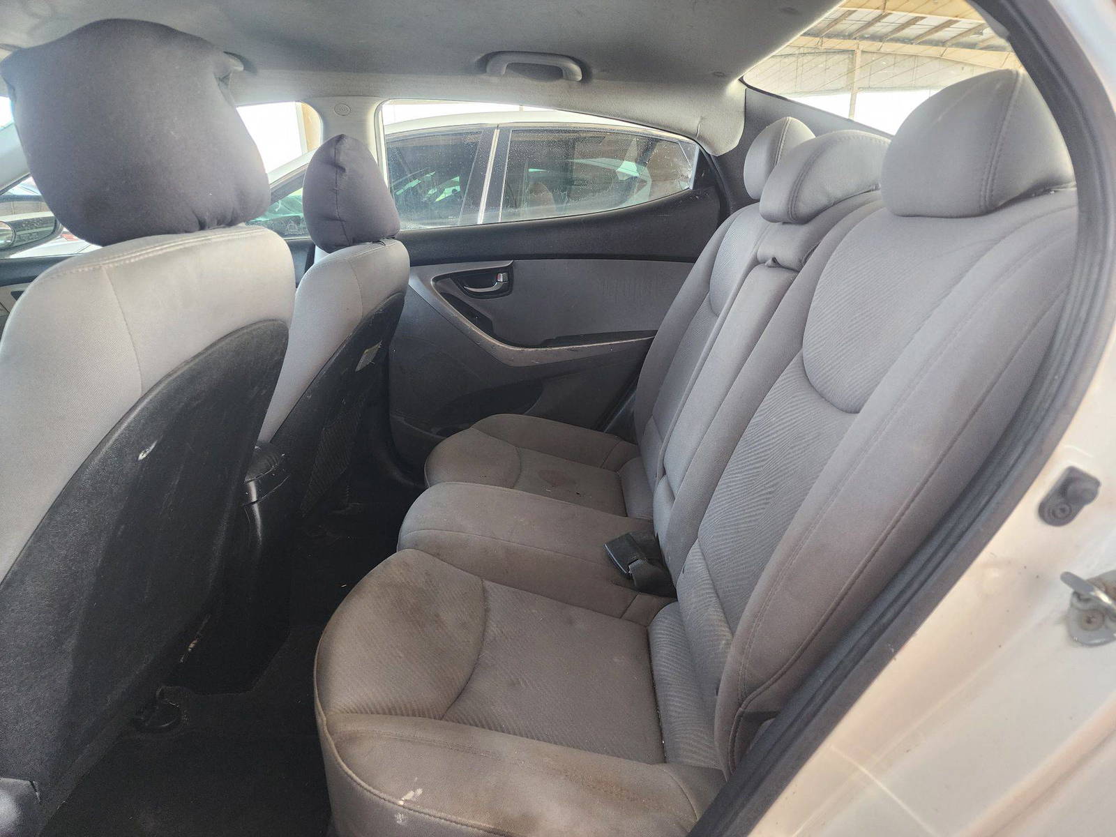 2013 HYUNDAI ELANTRA — 219341 KM — Lot 229031 — Souq - Marhaba Auctions Used Cars - Image 6