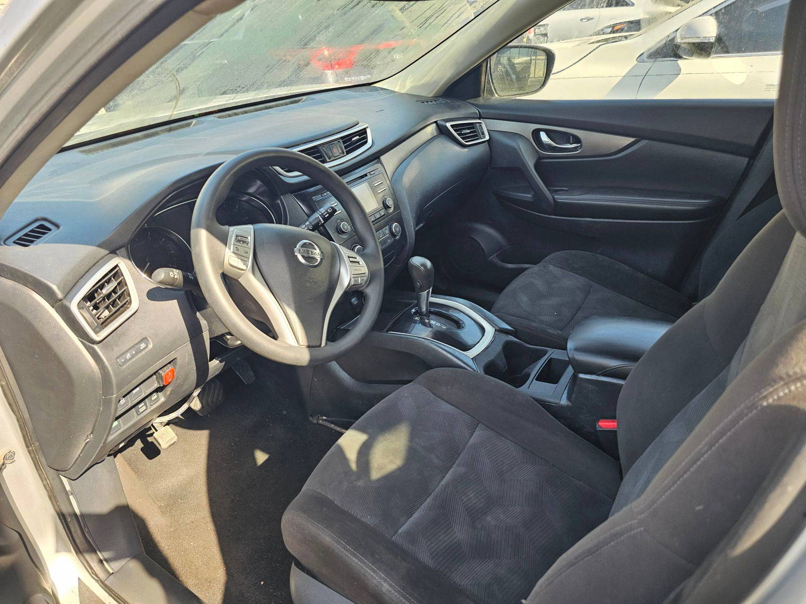 NISSAN ROGUE 2016 - Marhaba Auction Used Cars - Image 8